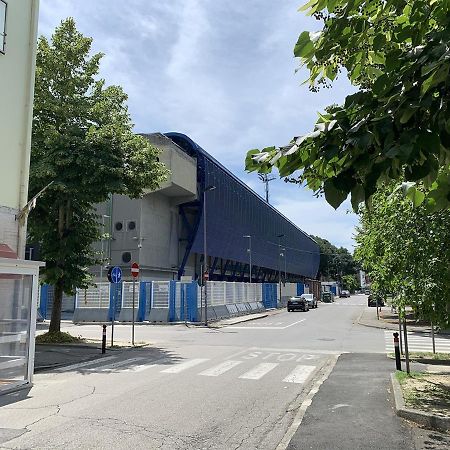 Indipendent Blue Lägenhet Ferrara Exteriör bild