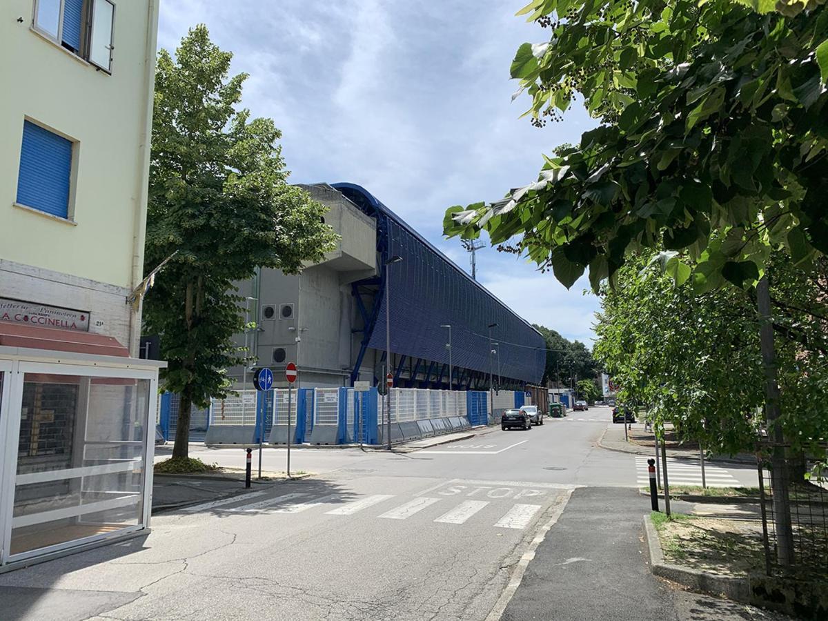 Indipendent Blue Lägenhet Ferrara Exteriör bild